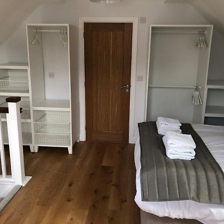 Hamilton Arms Suites Midhurst Ruang foto
