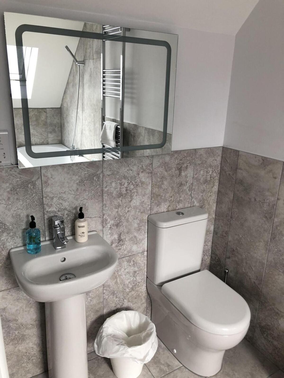 Hamilton Arms Suites Midhurst Ruang foto