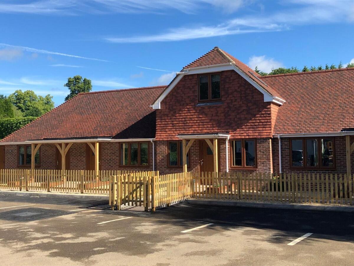 Hamilton Arms Suites Midhurst Ruang foto