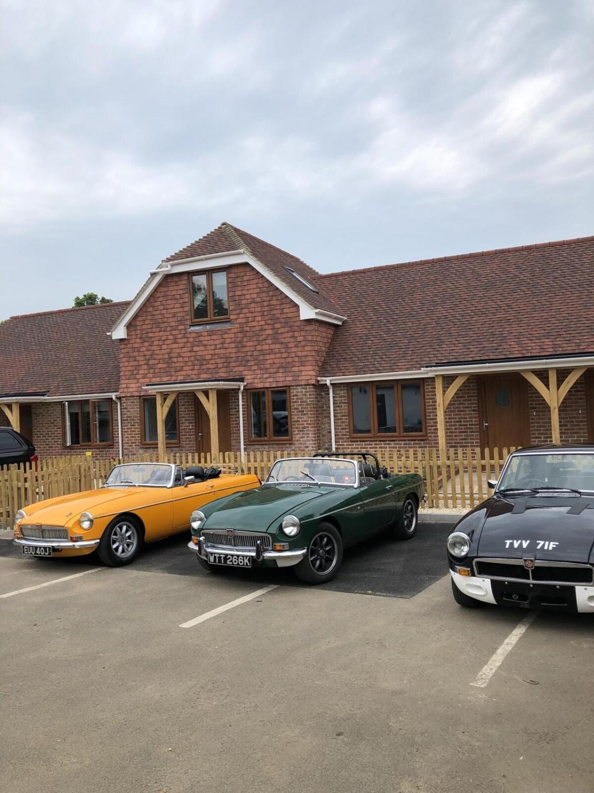 Hamilton Arms Suites Midhurst Ruang foto
